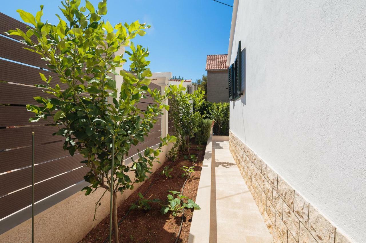 Holiday Home Brac Supetar Exterior foto